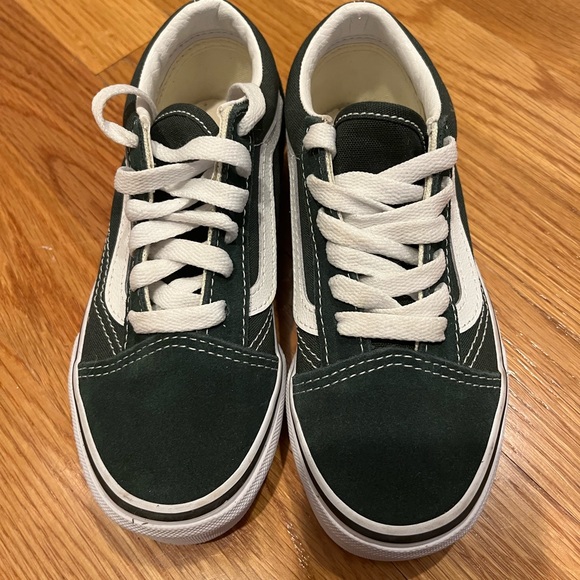 NWOB Kids Hunter Green Old Skool Vans Sneakers